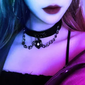 INS FASHION BLACK HEART CHOKER BY60411